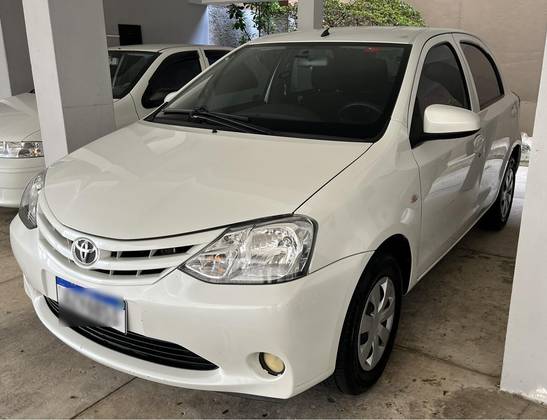 TOYOTA ETIOS 1.3 X 16V FLEX 4P MANUAL TOYOTA ETIOS 1.3 X 16V FLEX 4P MANUAL